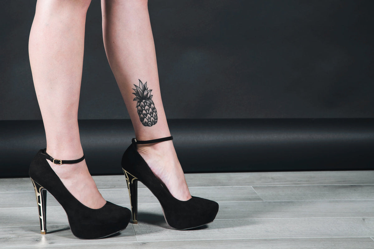 Noir Ankle-Strap Pump